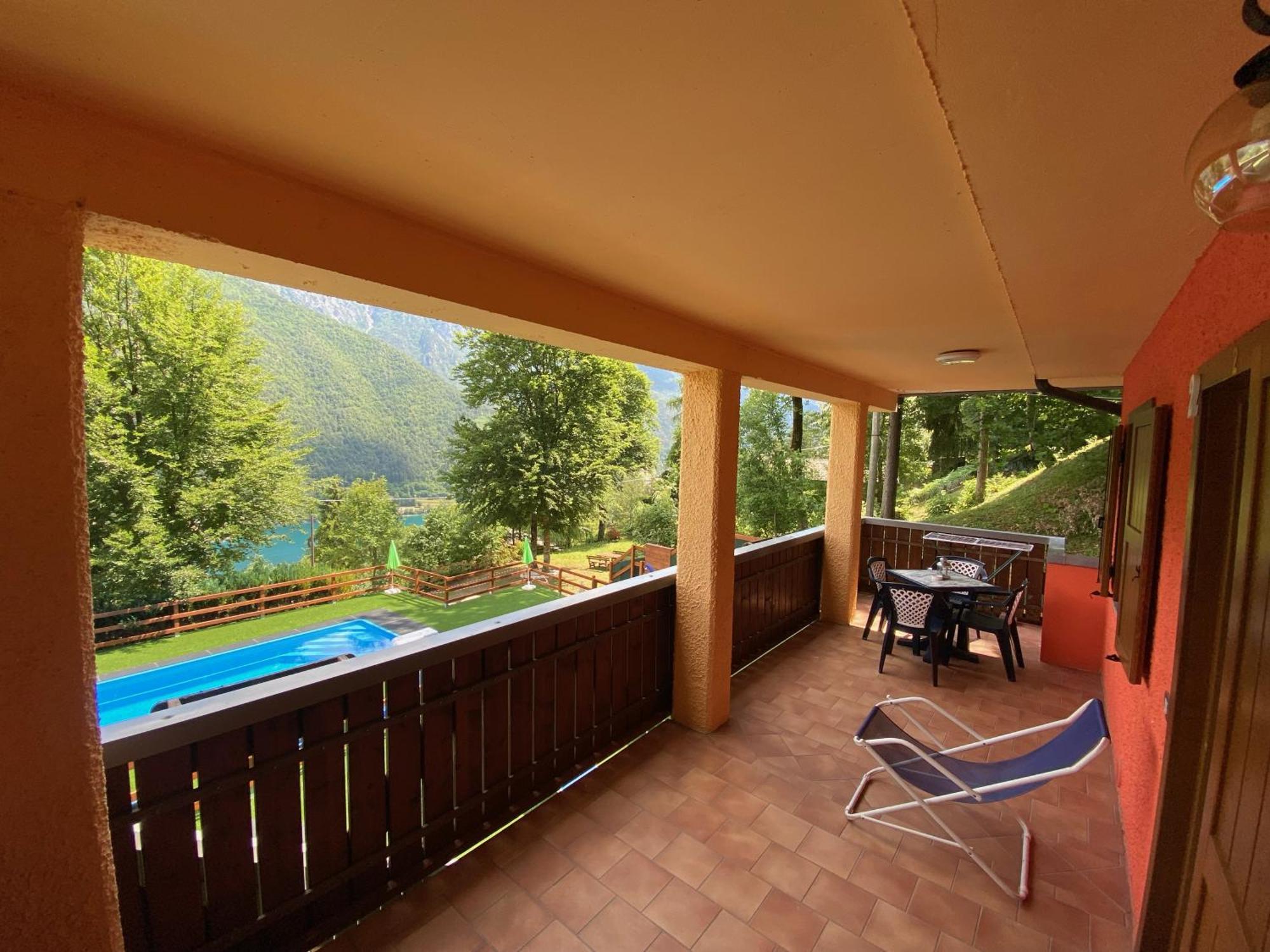 Le Terrazze Sul Lago - Ledro House Pieve Di Ledro Habitación foto
